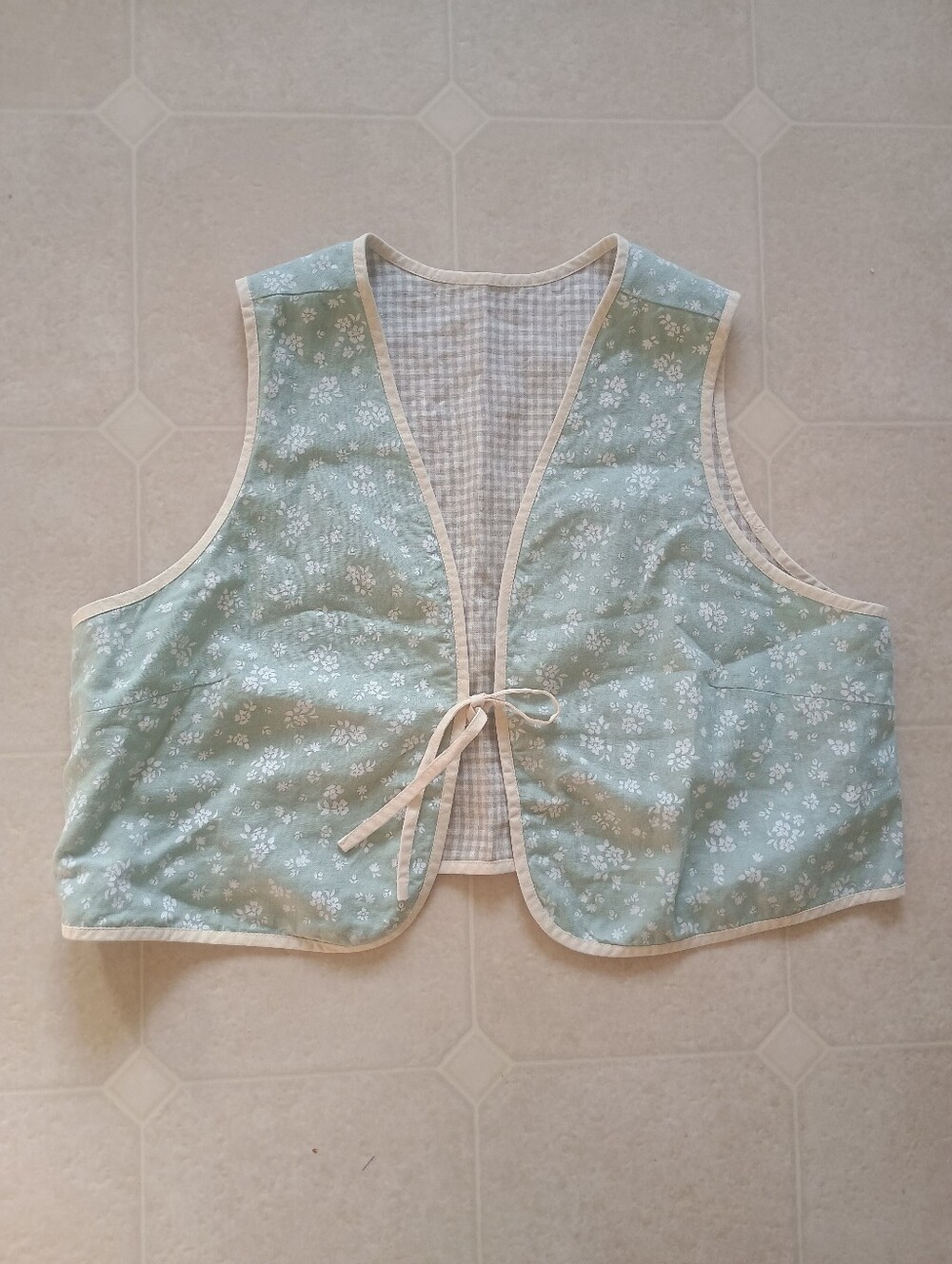 notPERFECTLINEN Inez Bow Tie Vest